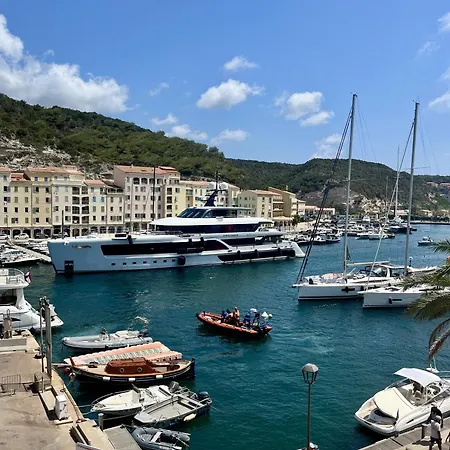Joli T3 Sur Le Port De Avec Vue Bonifacio (Corsica)