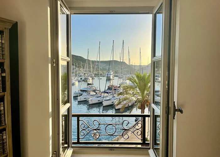 Appartement Joli T3 Sur Le Port De Avec Vue *