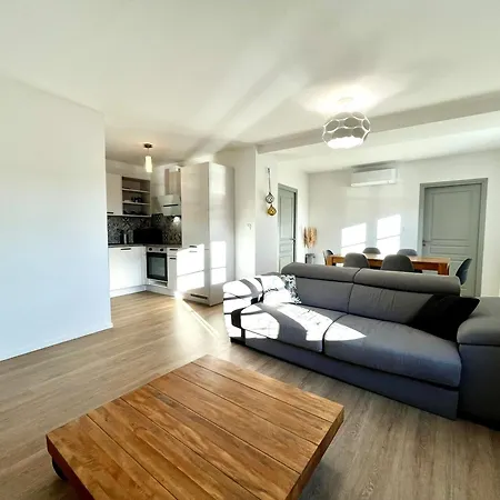 Joli T3 Sur Le Port De Avec Vue Apartmán *