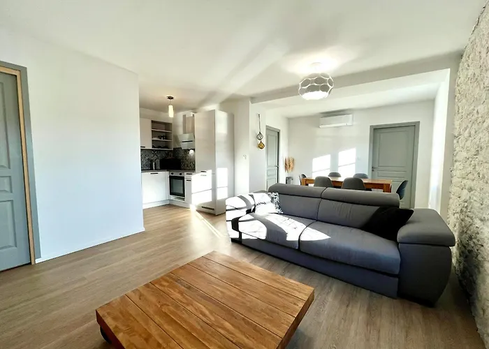 Joli T3 Sur Le Port De Avec Vue Apartmán *